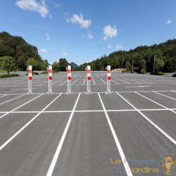 Lot de 5 Barrières Bloque Parking Et Stationnement. Hauteur : 70 cm