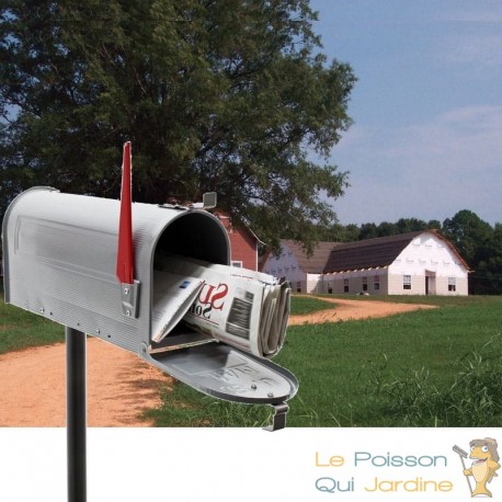 Boîte Aux Lettres Avec Support Boîte Postale Blanc Sur Pieds Acier