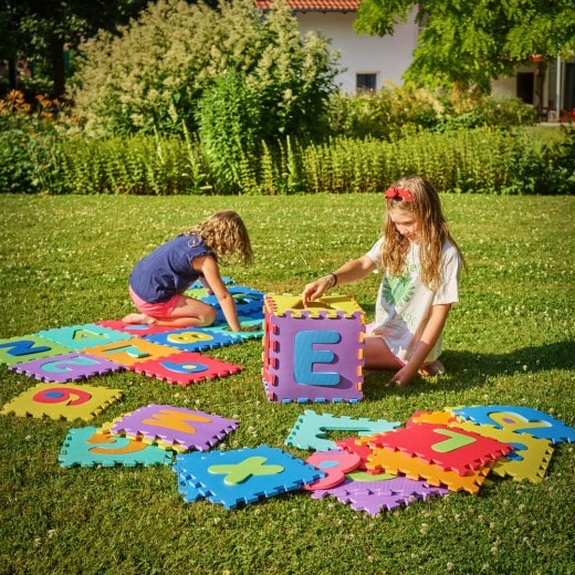 Tapis Puzzle en Mousse - Créez Votre Espace de Jeu Modulable 86 pièces