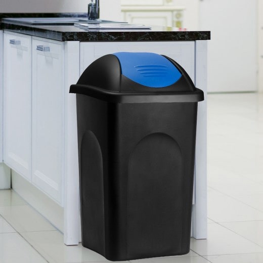 Poubelle domestique 60 l. Bleue et noire. Couvercle rapide