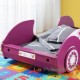 Lit pour enfants Voiture de sport de couleur rose.